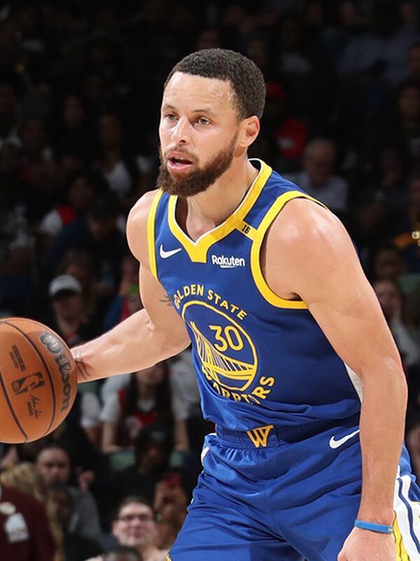 四川队完胜鹈鹕，库里高光表现