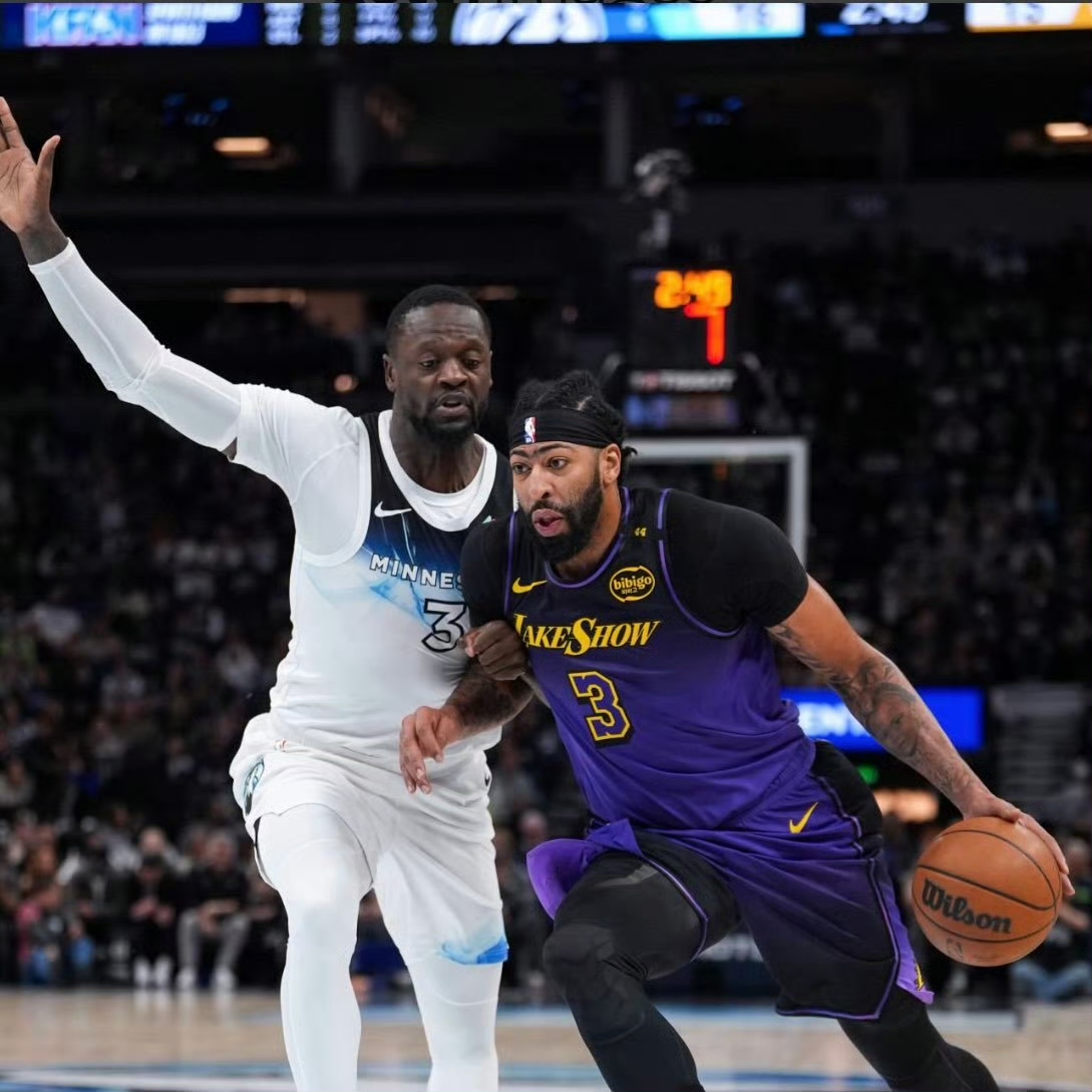 鹈鹕绝杀山东队，浓眉哥统治全场