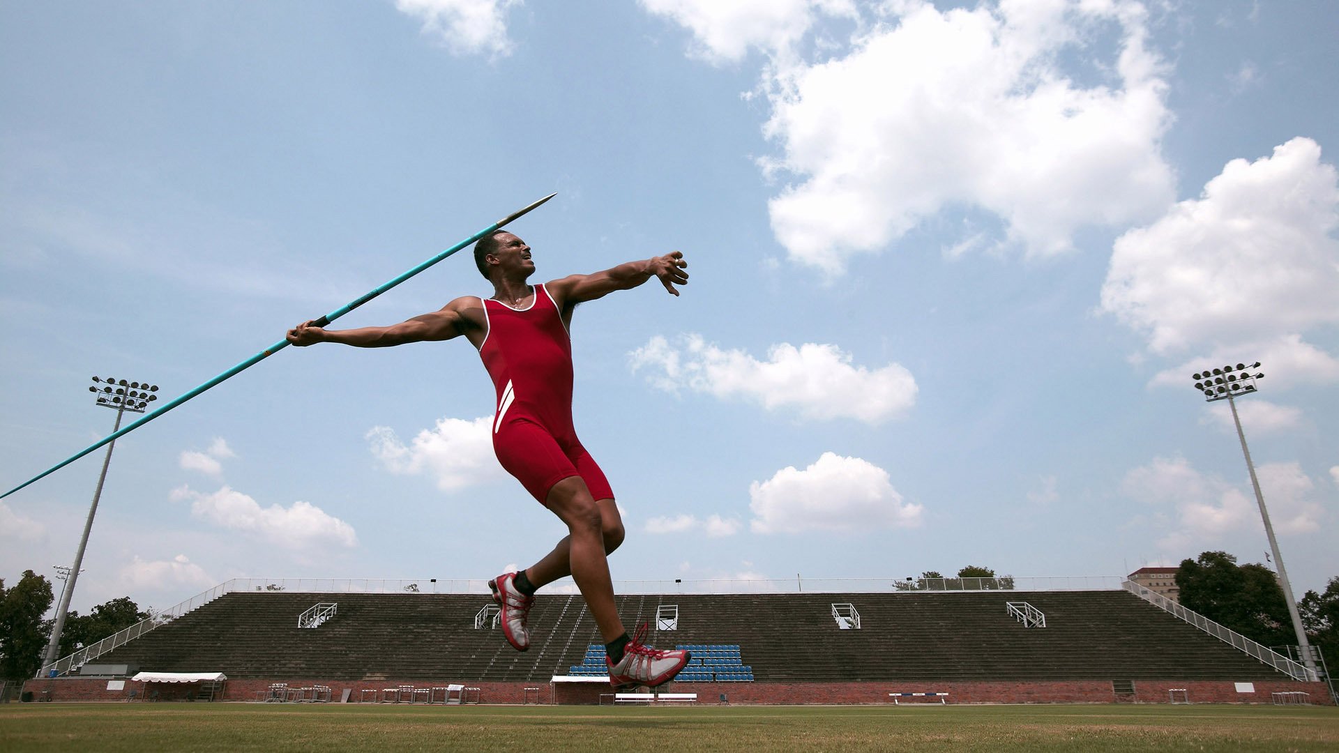 绝境中的王者，乔治一剑封喉，雄鹿惊天逆转魔术